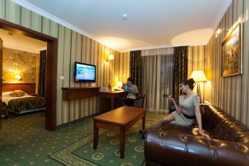 Фото номера Апартаменты Делюкс Отель Hotel Albatros г. Serwy 2